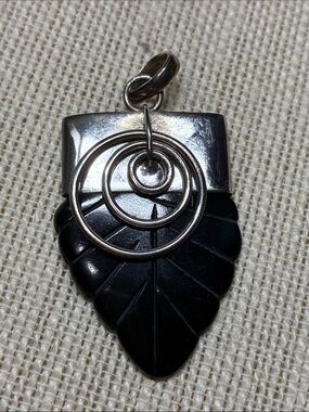 Sterling Silver & Black onyx carved Leaf Pendant